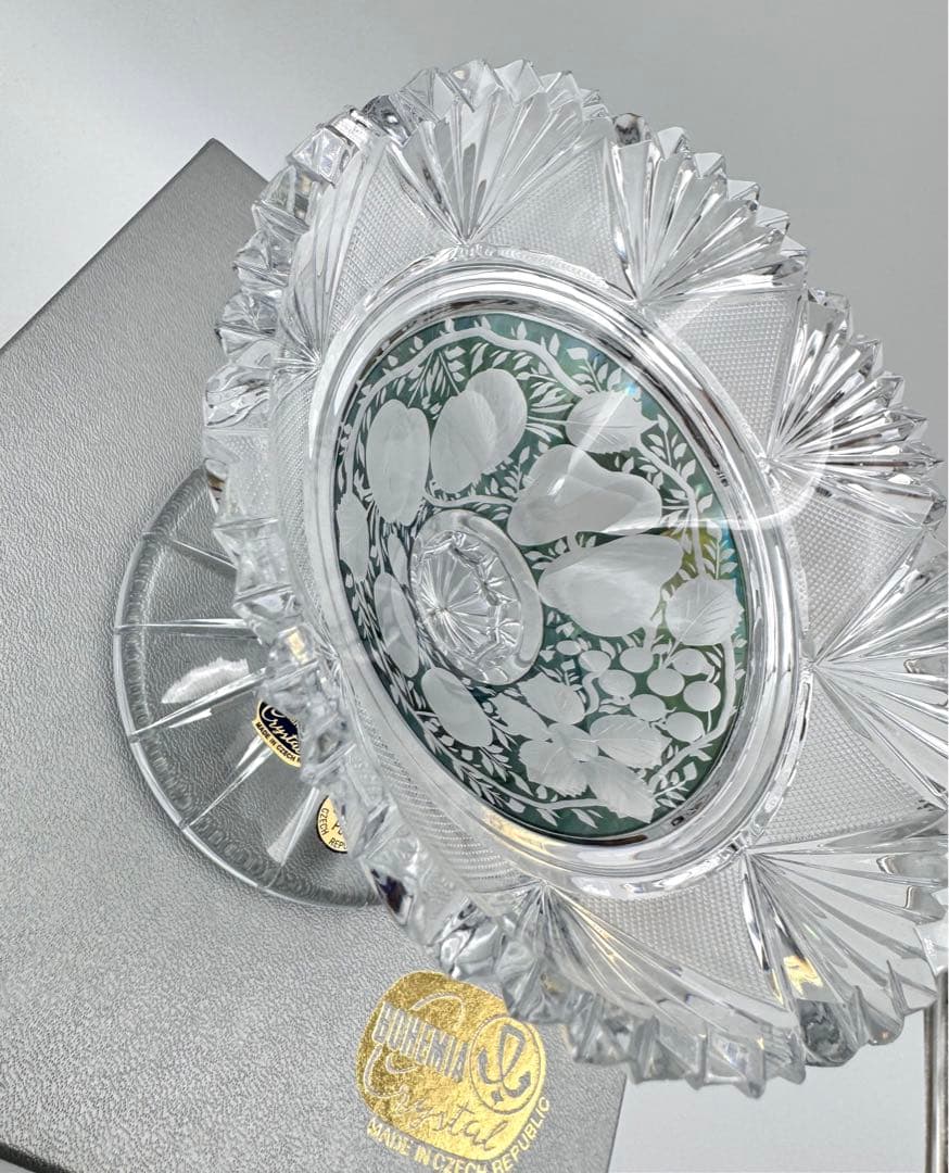 ボヘミア　クリスタル　工芸品 花器 花瓶 フラワーベース　受け皿　新品未使用品