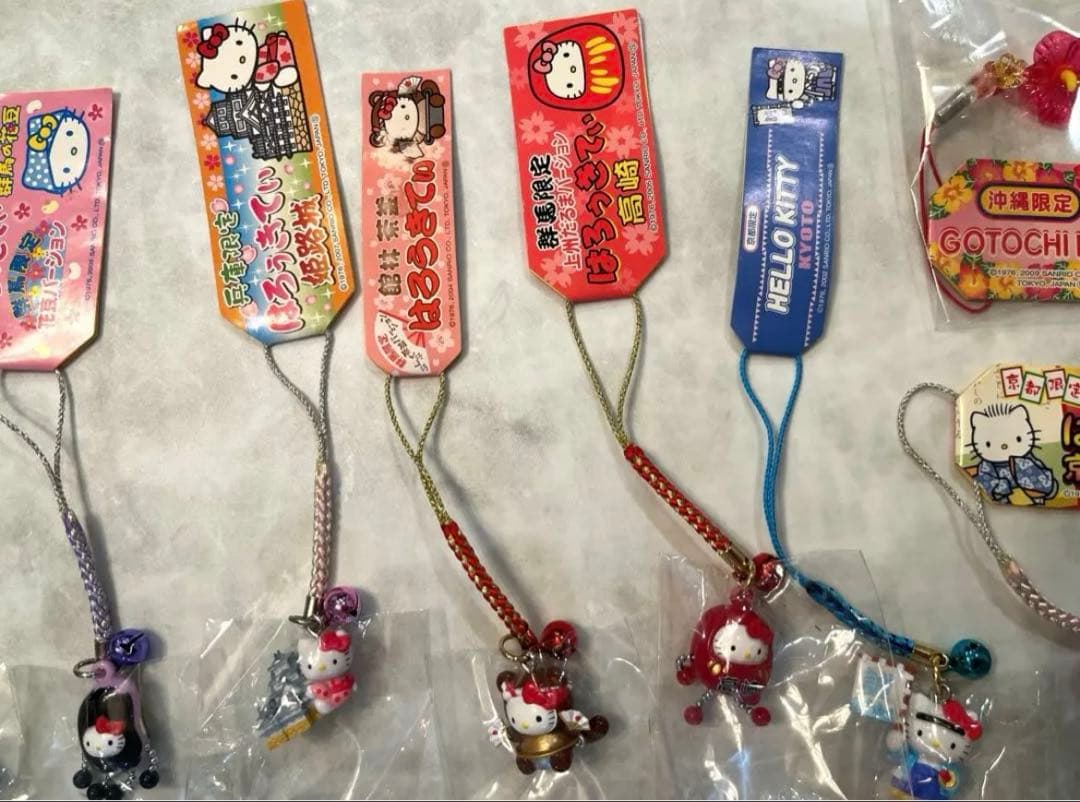 ハローキティ ご当地キティ 根付け　ストラップ 10個セット