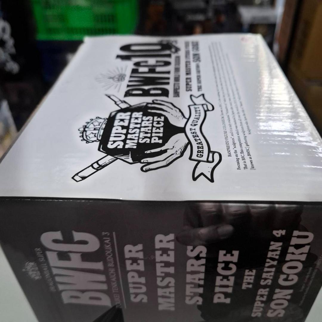 ⛄新品⛄価格高騰中~!! BWFC SMSP 超サイヤ人4 孫悟空01 0171