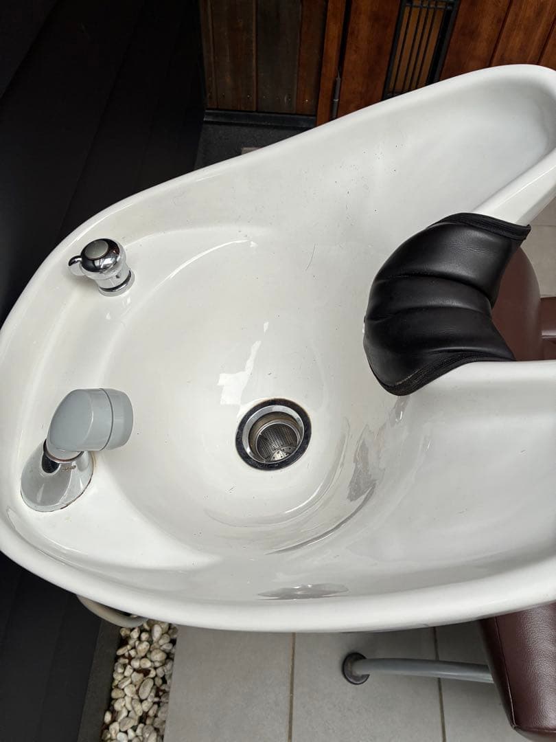 シャンプーボウルとシャンプー椅子のセット