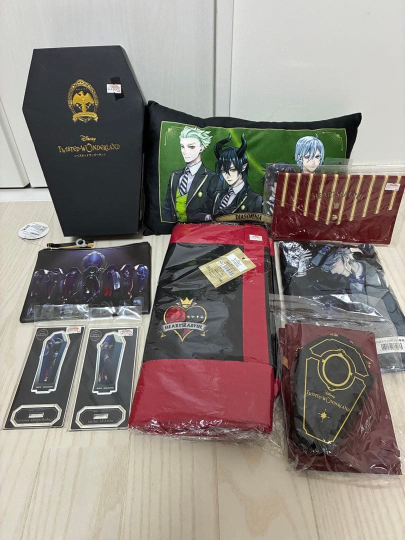 ディズニーツイステッドワンダーランドセット　いろいろまとめて