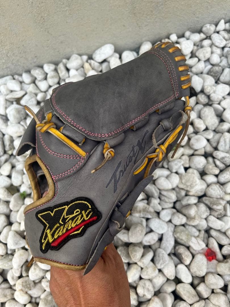 ザナックストラストエックス軟式野球グローブ グレー　ピッチャー用