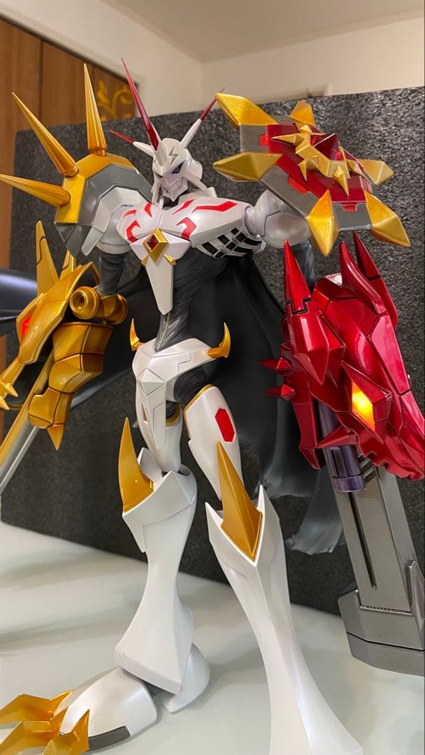 デジモンオメガモンスタチューLED機能付き