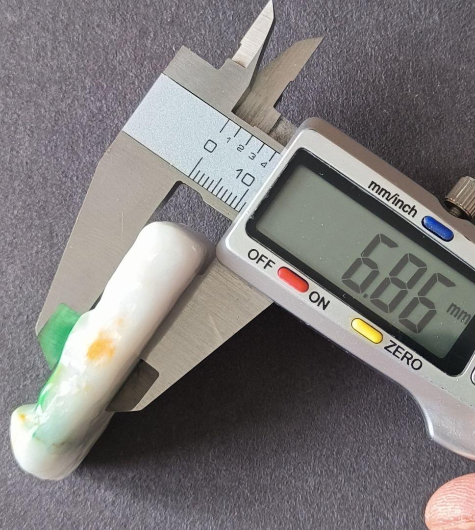 【陽緑】ミャンマー産本翡翠のルース②