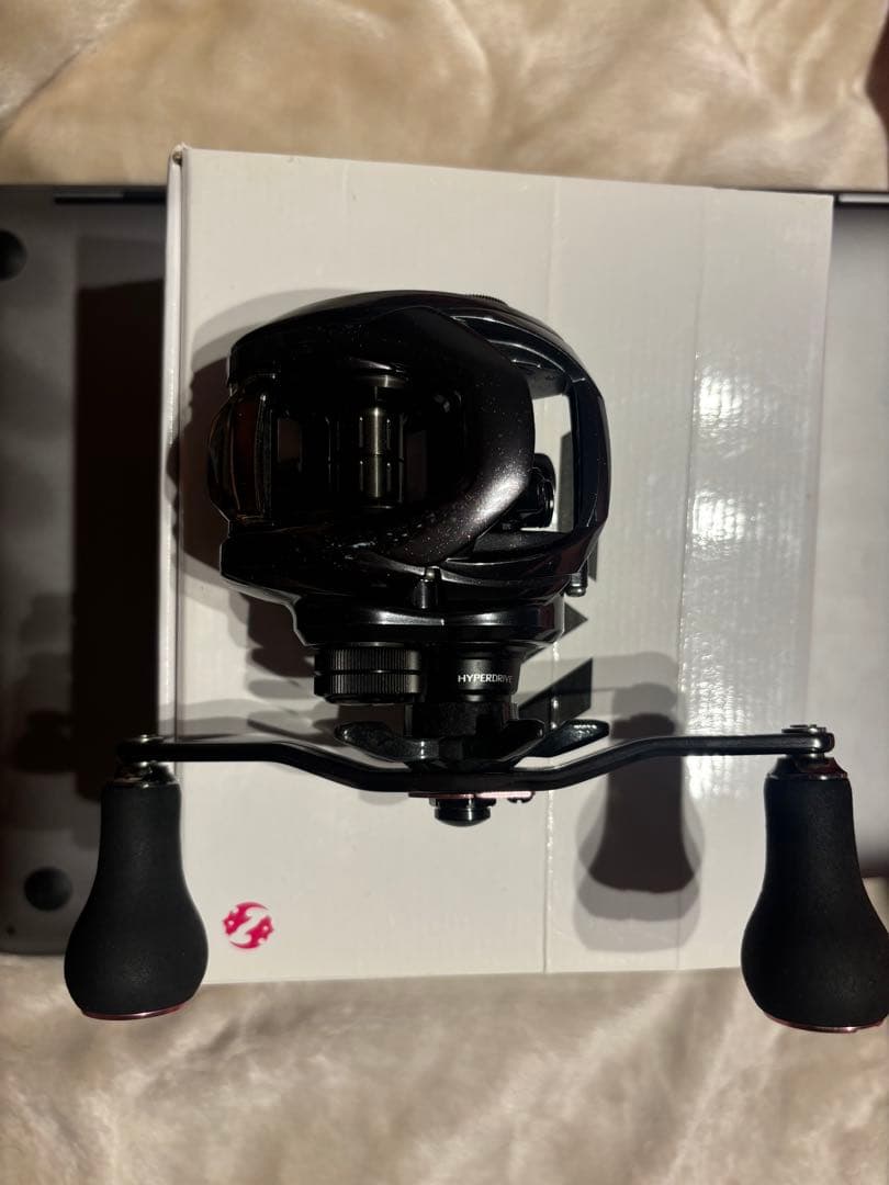 訳あり DAIWA ダイワ 23 紅牙100 右ハンドル