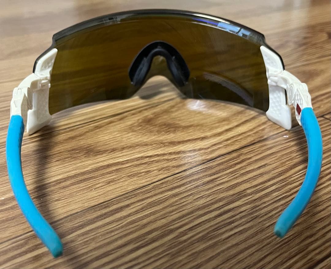 OAKLEY KATOモデル サングラス （ケース付き）