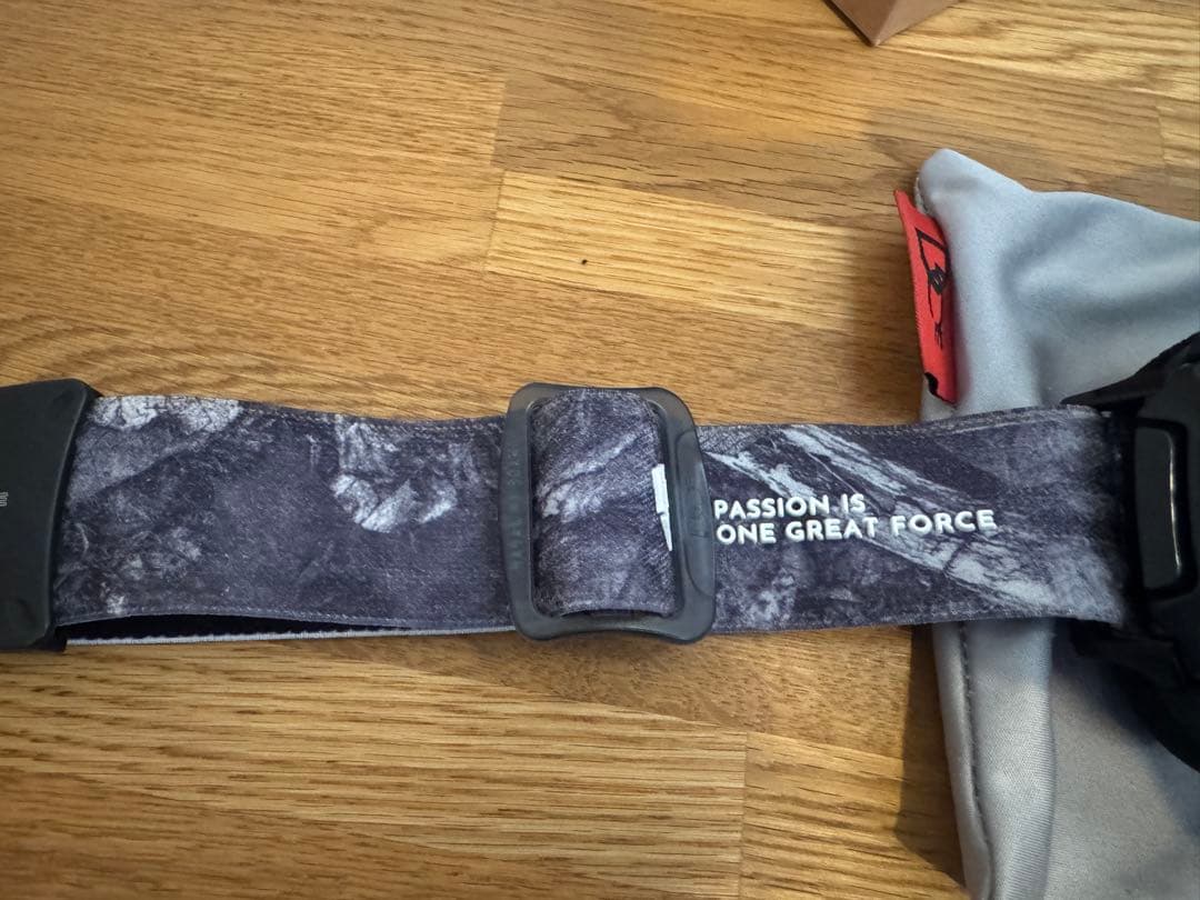 DICE ダイス　ゴールド　スノーボード