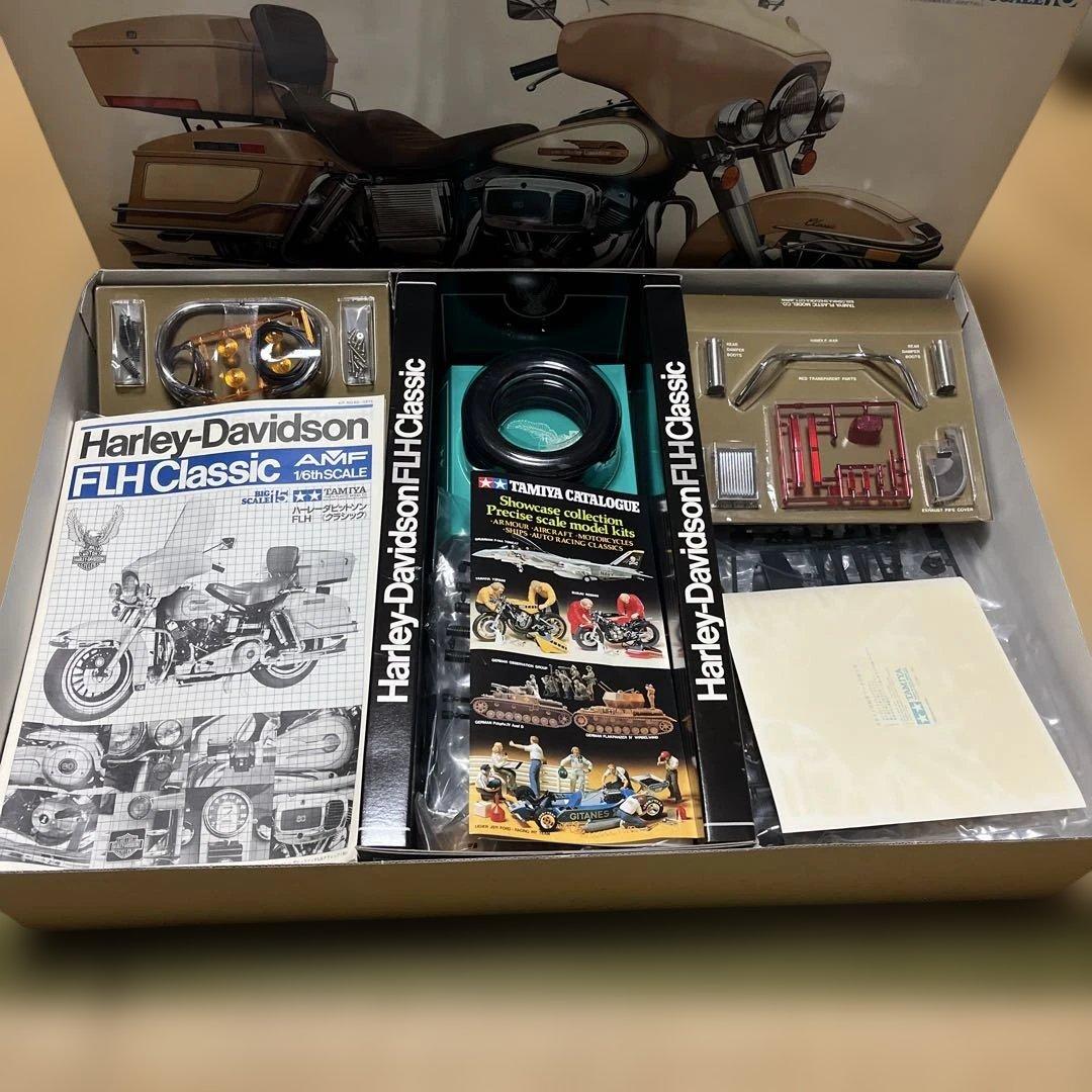 オートバイ・バイク TAMIYA 1/6 Harley-Davidson FLH Classic