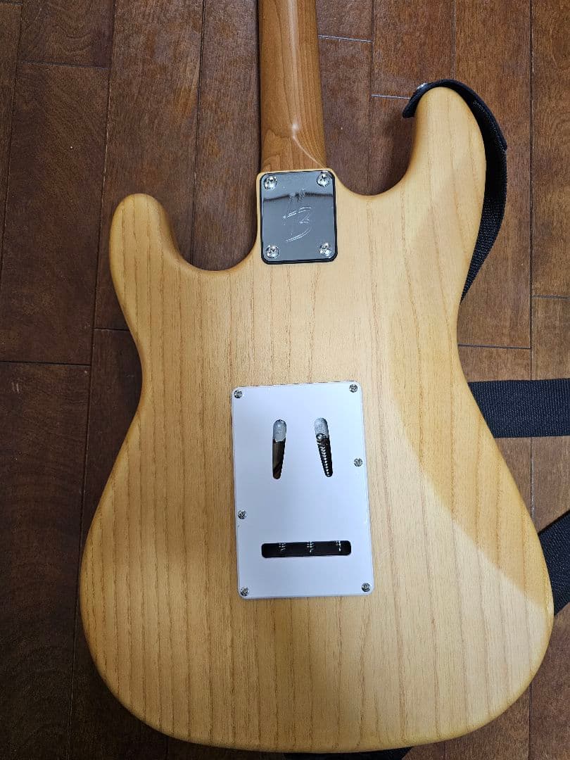 ま*や様 harley benton ストラト