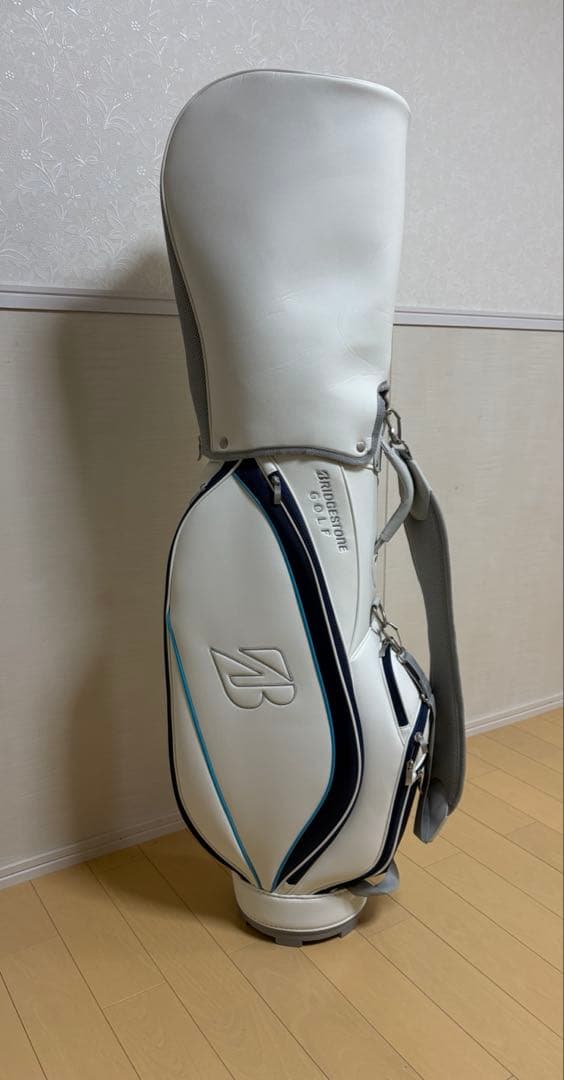 ずみ　ブリヂストン キャディバッグ ホワイト/ネイビー