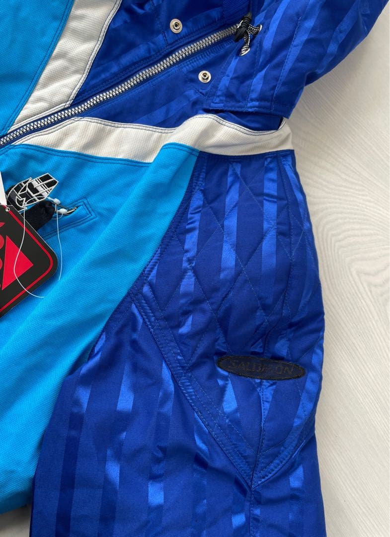 サロモン　スキーウェア　モーグルジャケット　SALOMON　新品タグ付　日本製