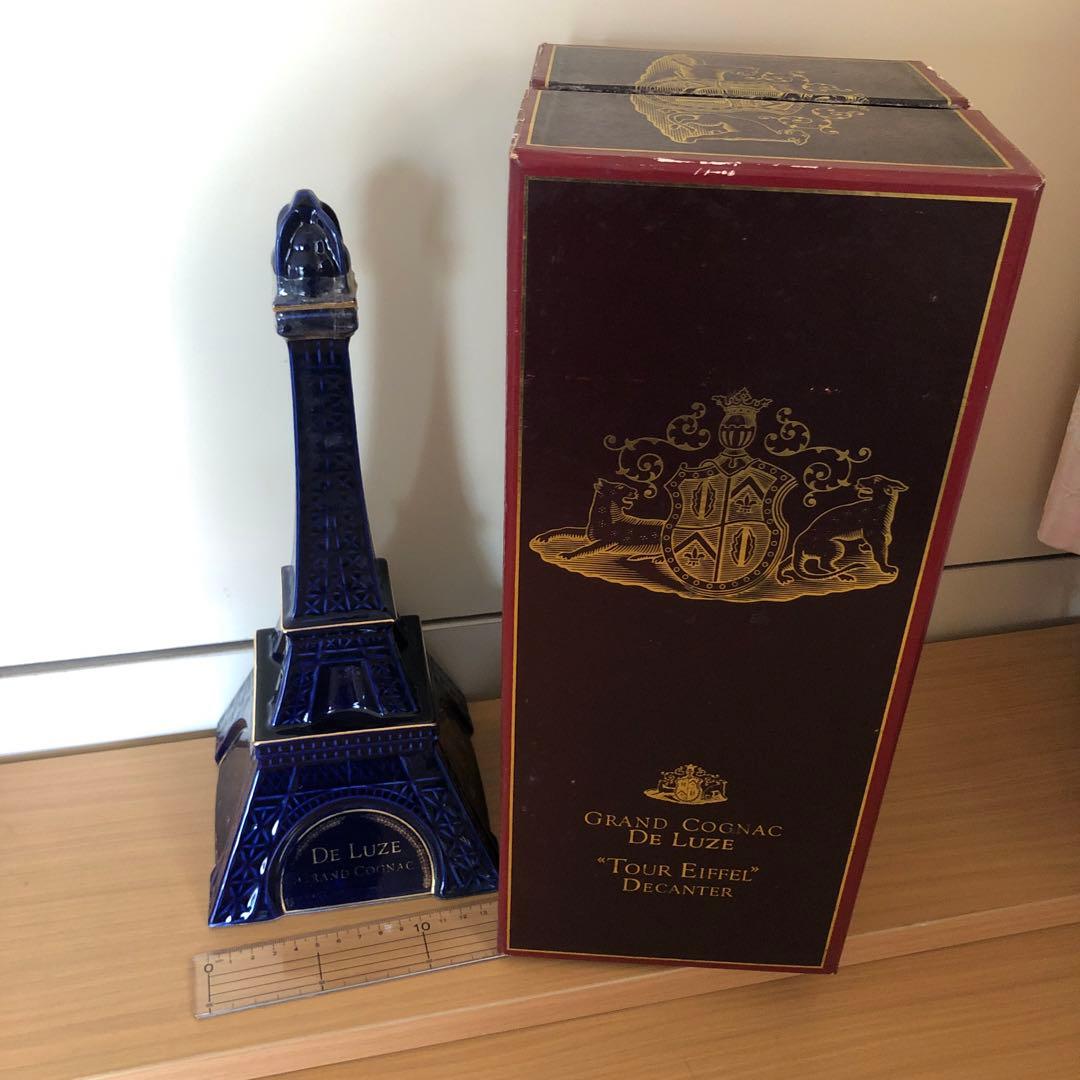 パリ　エッフェル塔　洋酒　コニャック