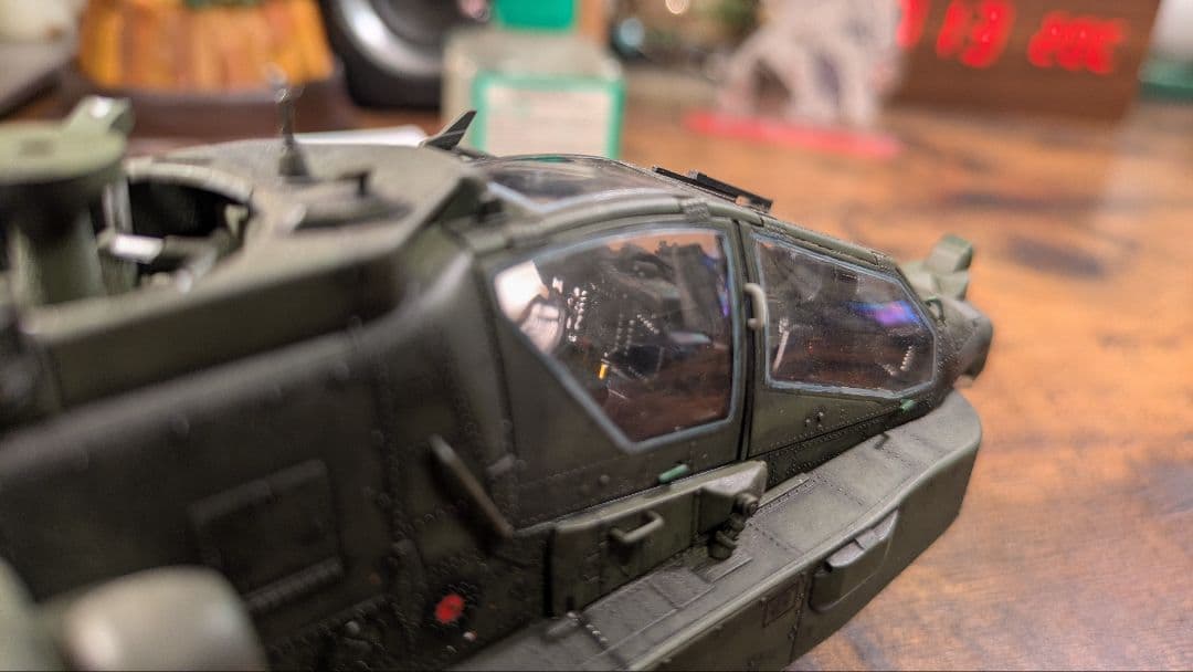 プラモデル完成機　1/48　AH-64Dアパッチ・ロングボウ