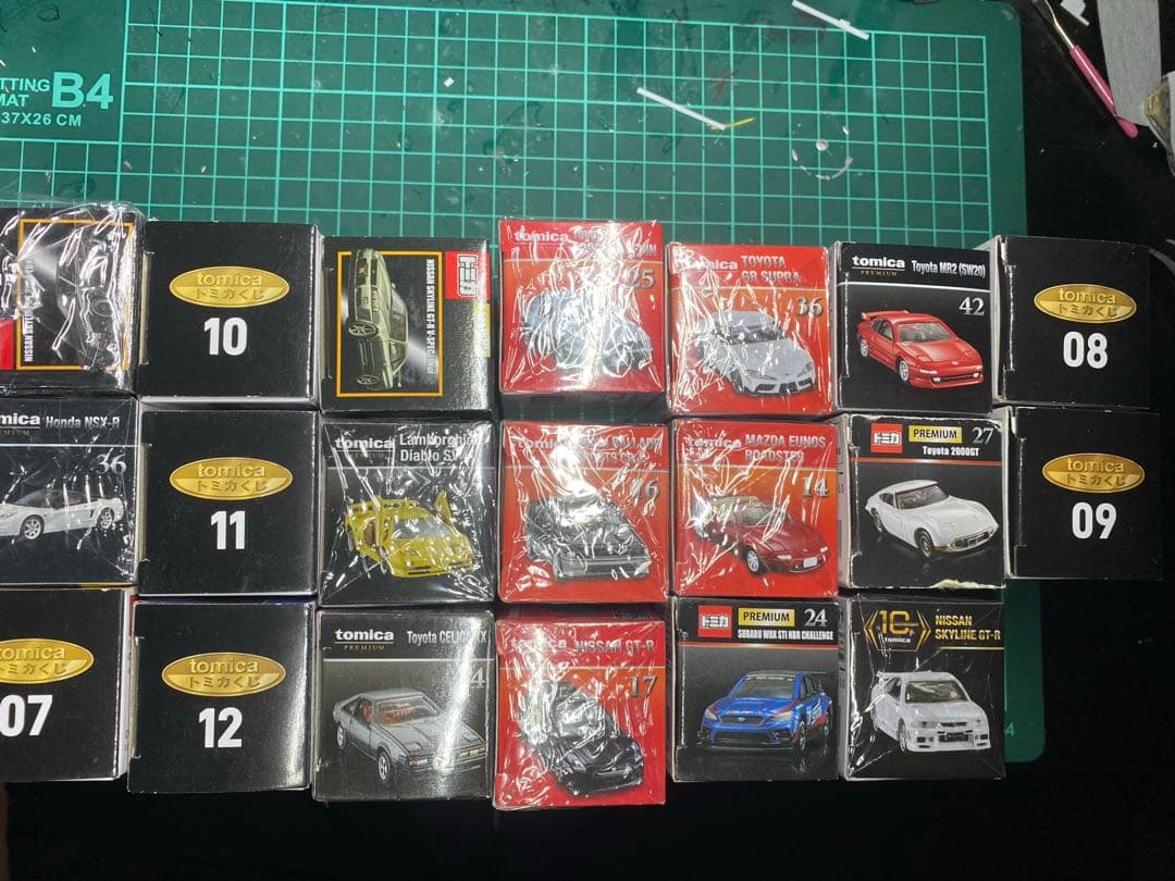 トミカ プレミアム まとめ売り 15台