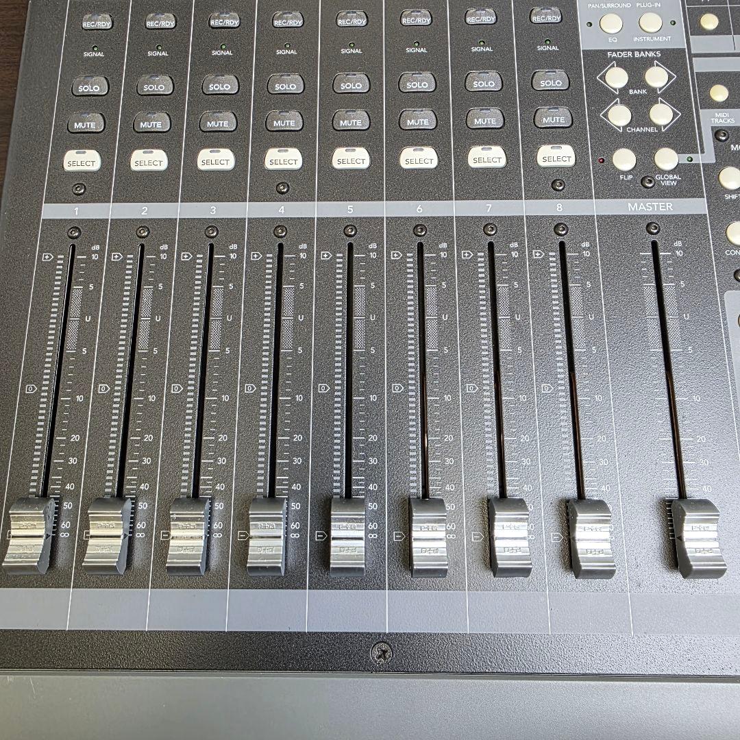 MIDI→USB接続 コントローラー・フェーダー 16チャンネル