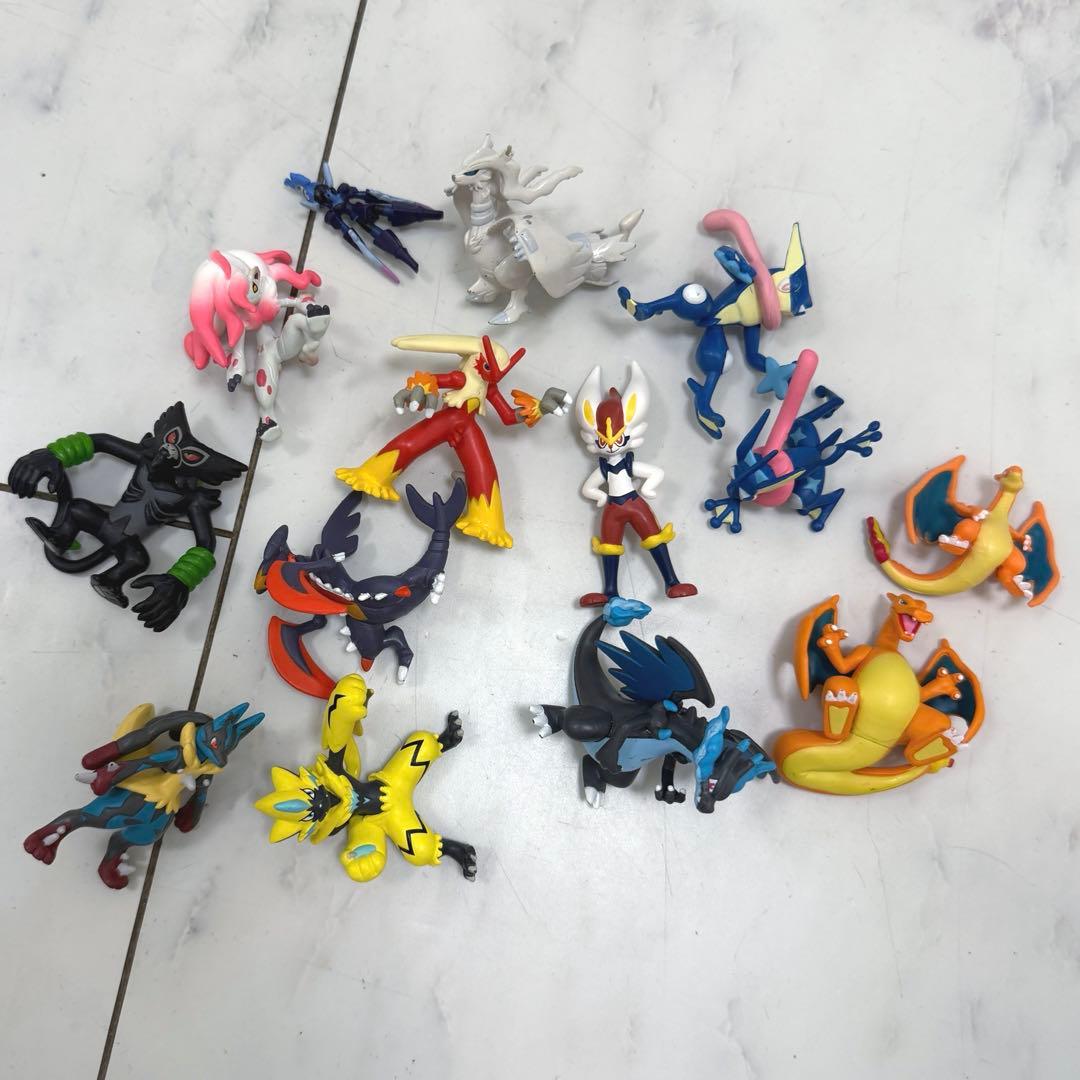 Pokémon ポケモン　モンコレ等　98個　まとめ売り　MLサイズ5体含む