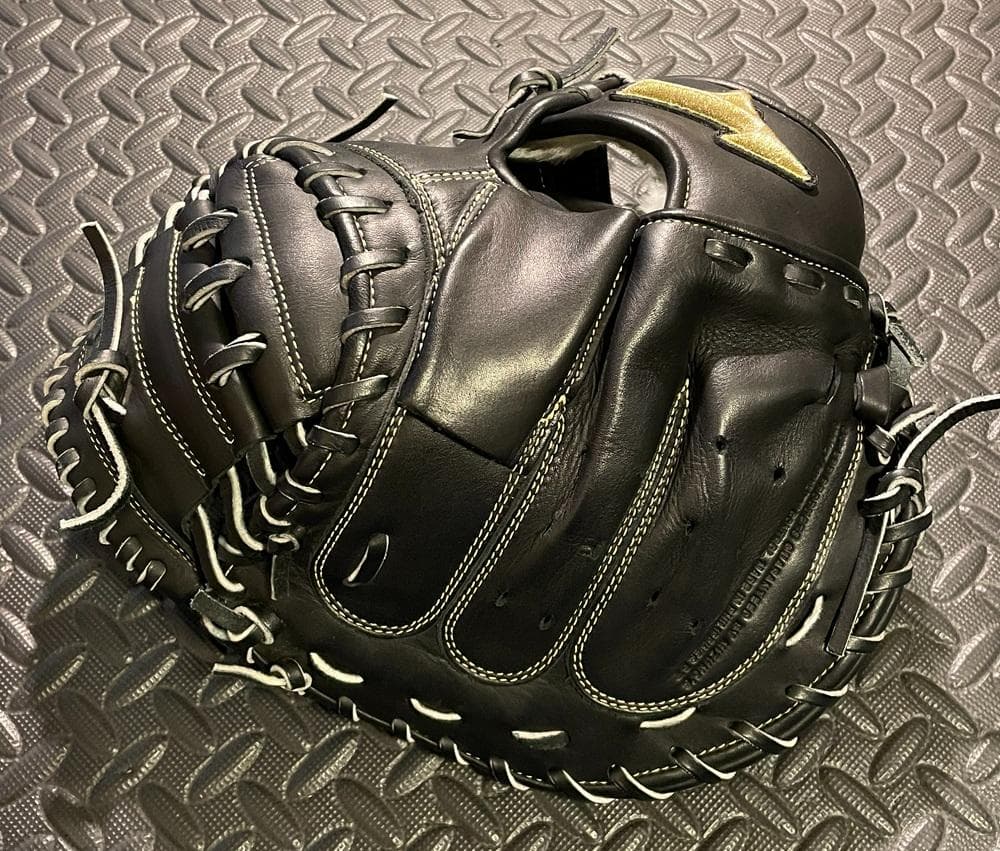 ミズノ　グローバルエリート　軟式　キャッチャーミット　號　SAKEBI　即日発送