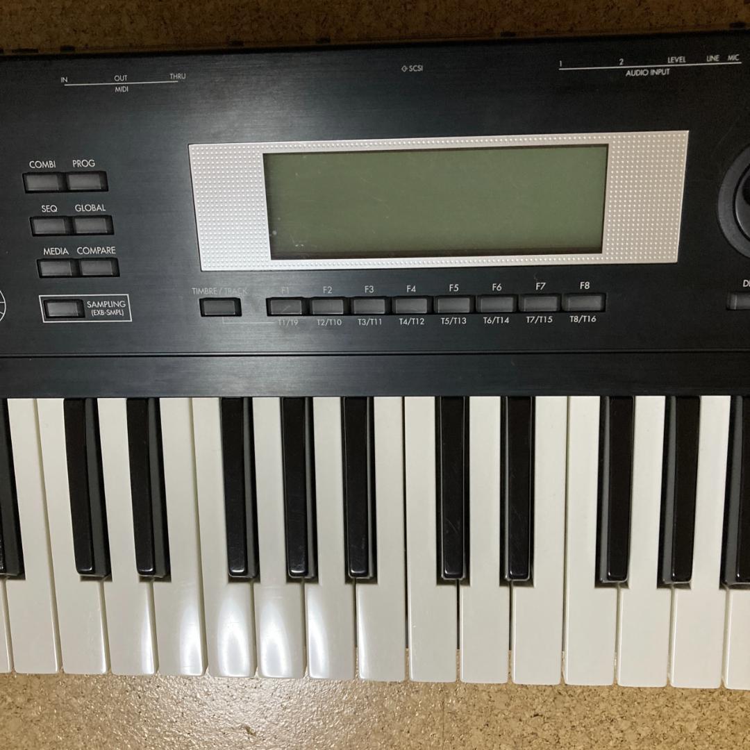 【ソフトケース付き】KORG TR61 シンセサイザー 61鍵盤