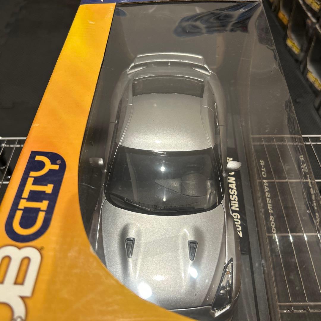 ミニカー 2009 NISSAN GTR