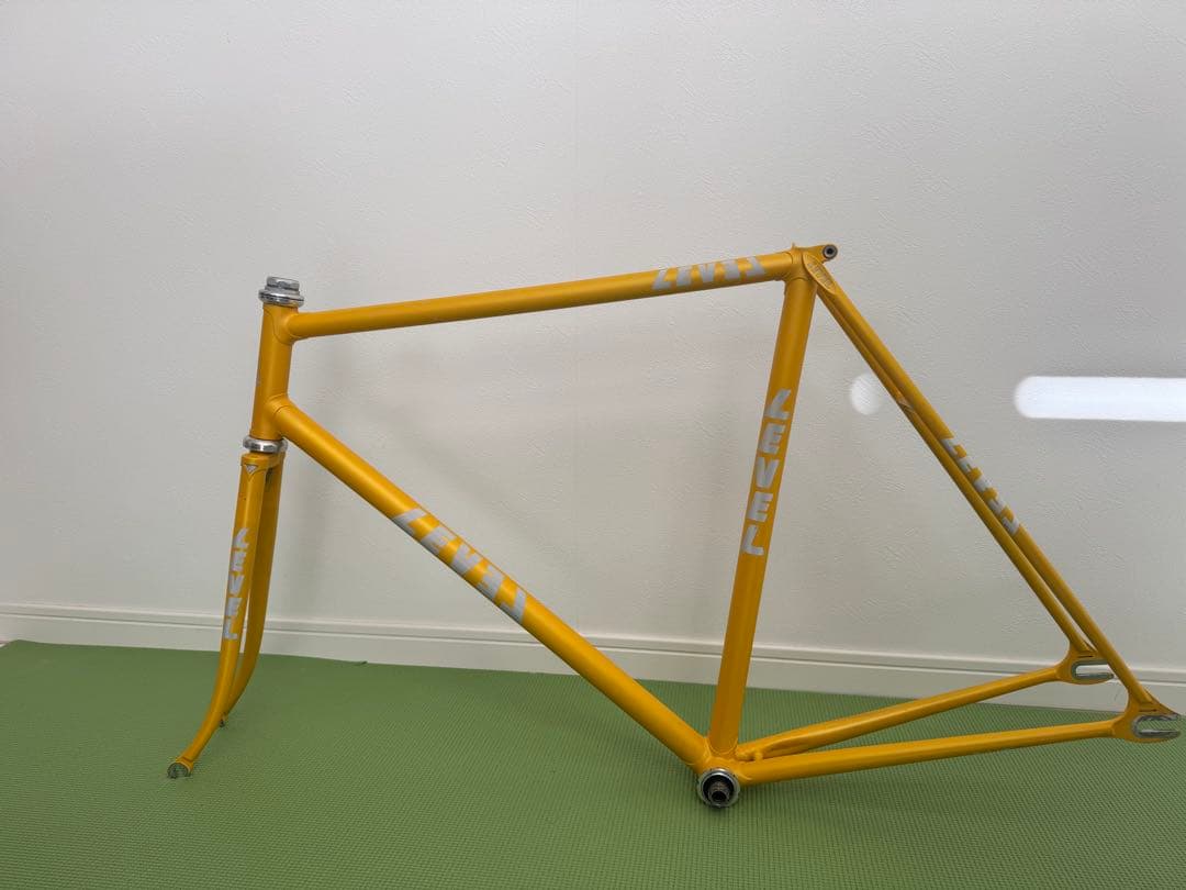 ピスト・シングルスピードフレーム