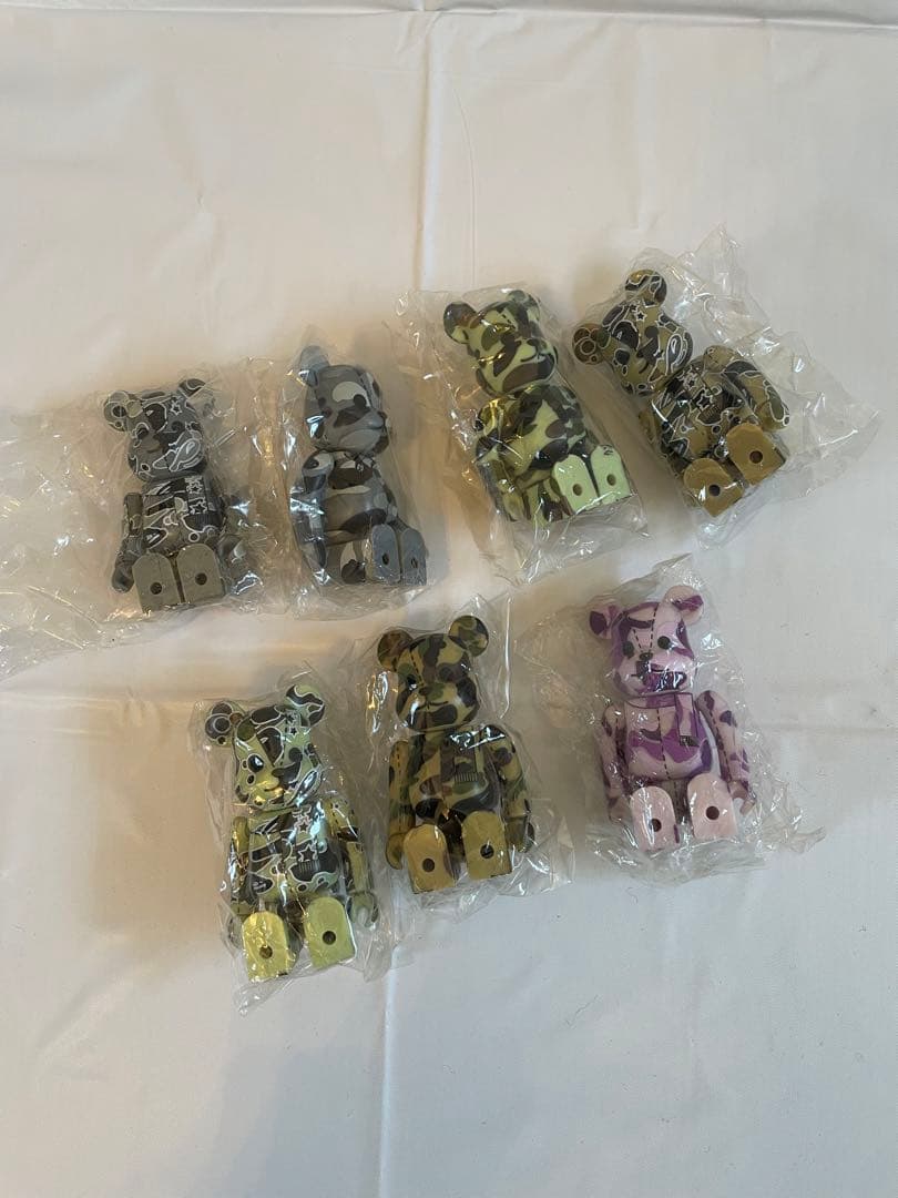 ベアブリック　BAPE PLAY アベイシングエイプ