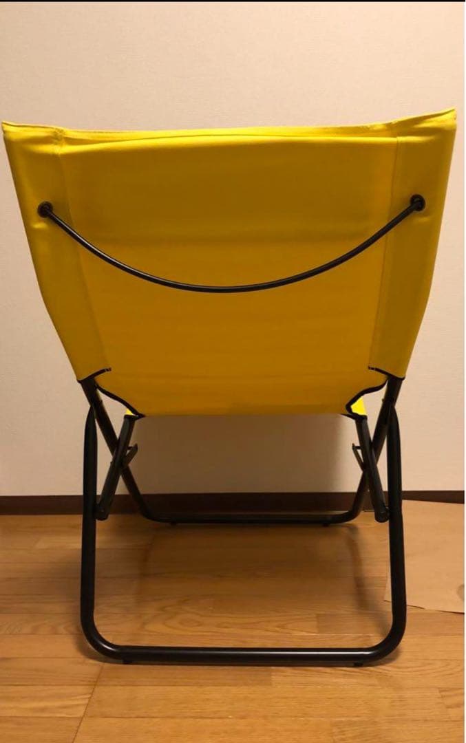 アクタス　チェアー　黄色と赤色の2脚　キャンプ•バルコニー用　室内用