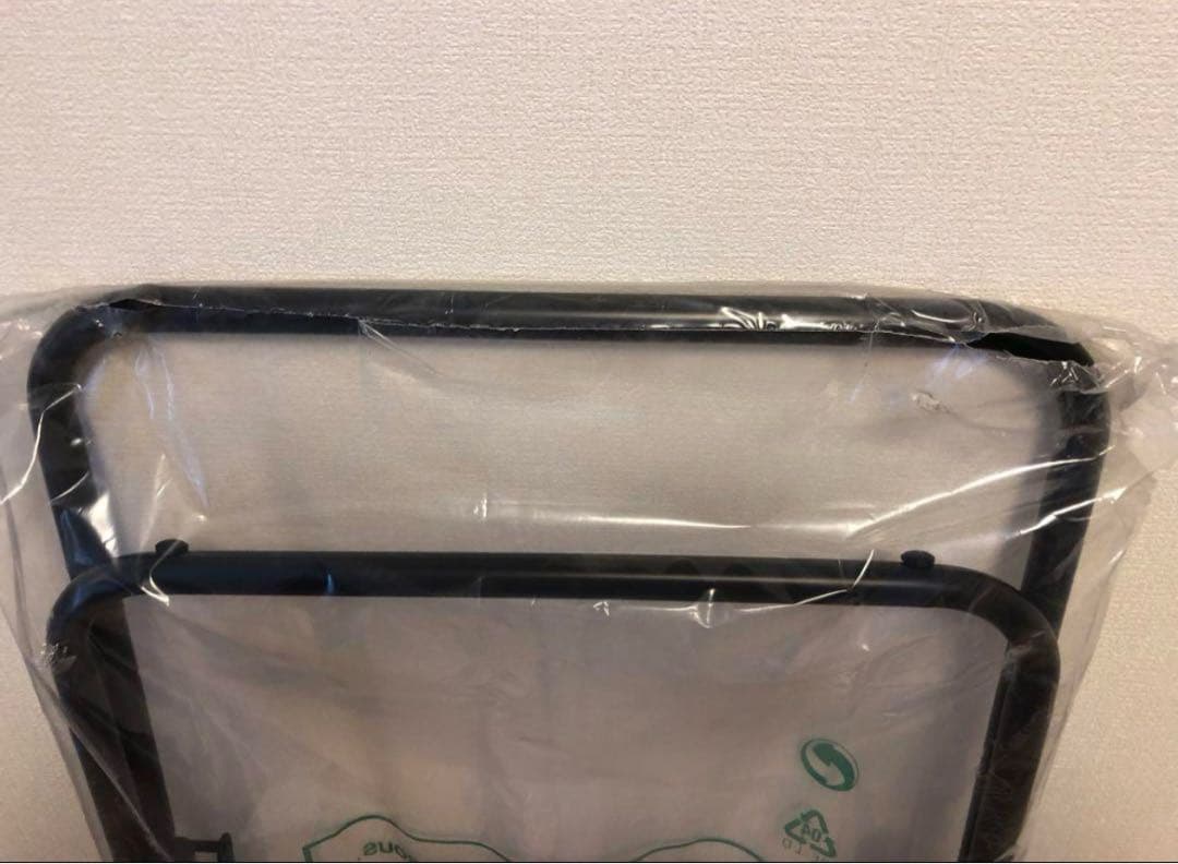 アクタス　チェアー　黄色と赤色の2脚　キャンプ•バルコニー用　室内用