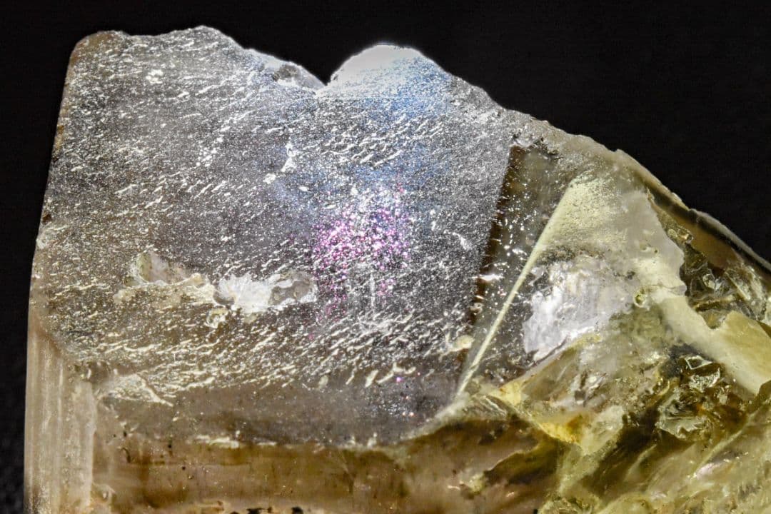 ブラジル エスピリトサント産 オリジナルピンクファイヤークォーツ原石02