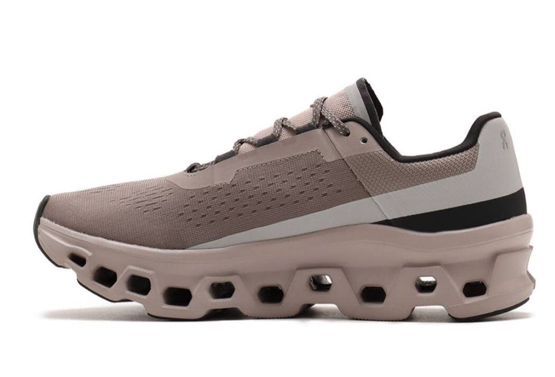 On クラウドモンスター　97729 26.5cm 即日発送