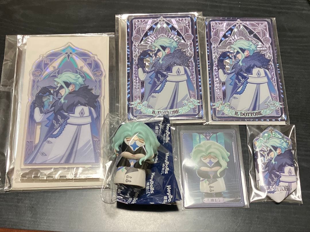 S*.様 原神 執行官 博士 ドットーレ フィギュア アクスタ ホロカ 缶バッジ