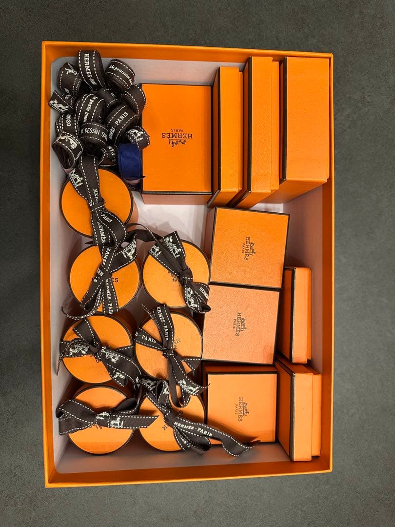 エルメス　ツイリーBOX など