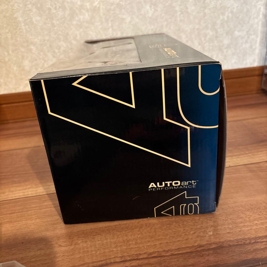 オートアート 1/18 ポルシェ 911 GT3（996）レッド 完成品