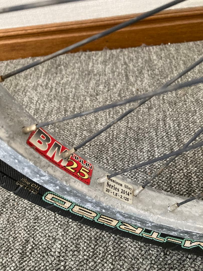 【現地引き取り限定】 wethepeople BMX 20インチ 難あり