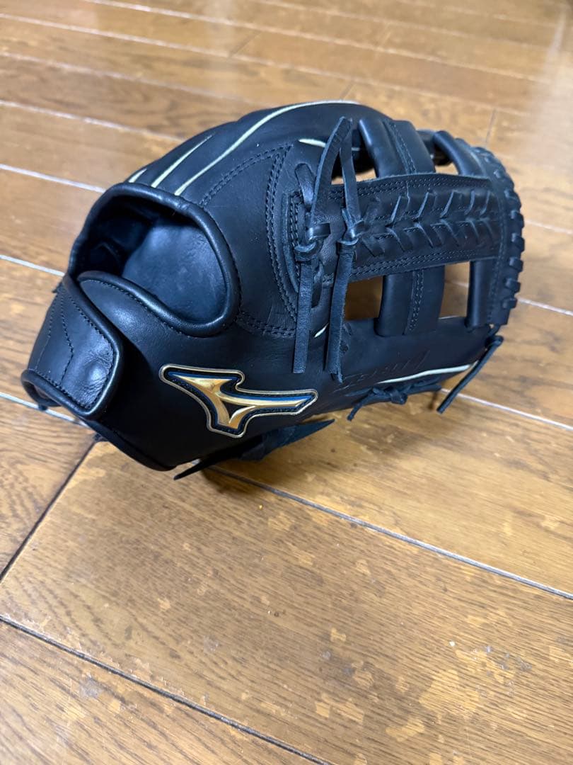 ミズノ 軟式グローブ 黒 オールラウンド用