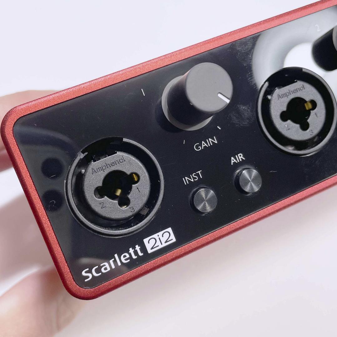 Focusrite Scarlett 2i2 Gen3 インターフェース