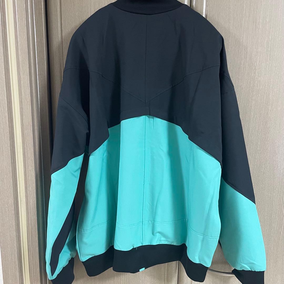 【新品未使用タグ付き✨】リバプール　アンセムジャケット　Lサイズ　グリーン