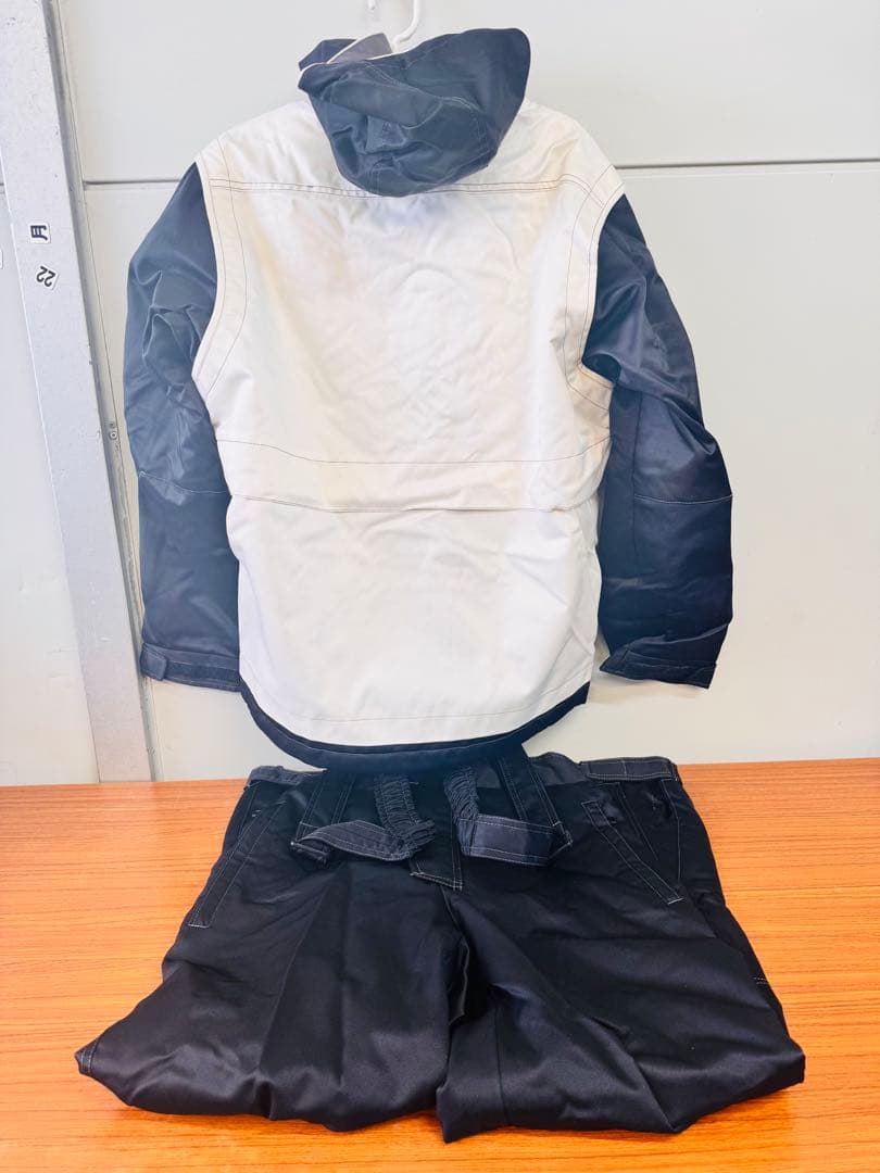 SASQUATCH スキーウェア 上下セット M メンズ 中綿入り