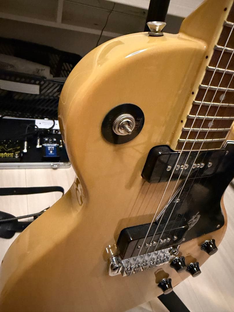 Burny SRLS TVY 2022年製