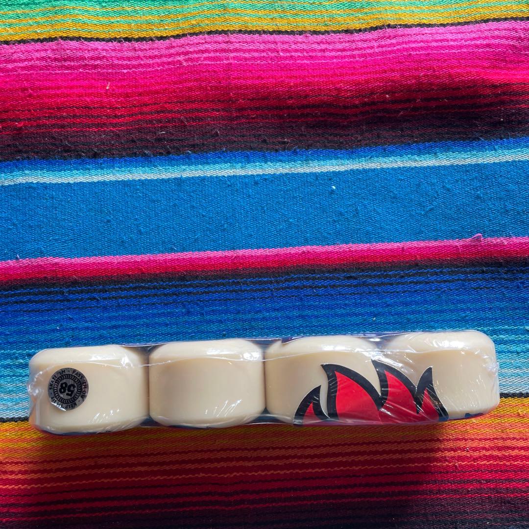 Spitfire フォーマル4ラディアルフル 58mm 99A定価9,130