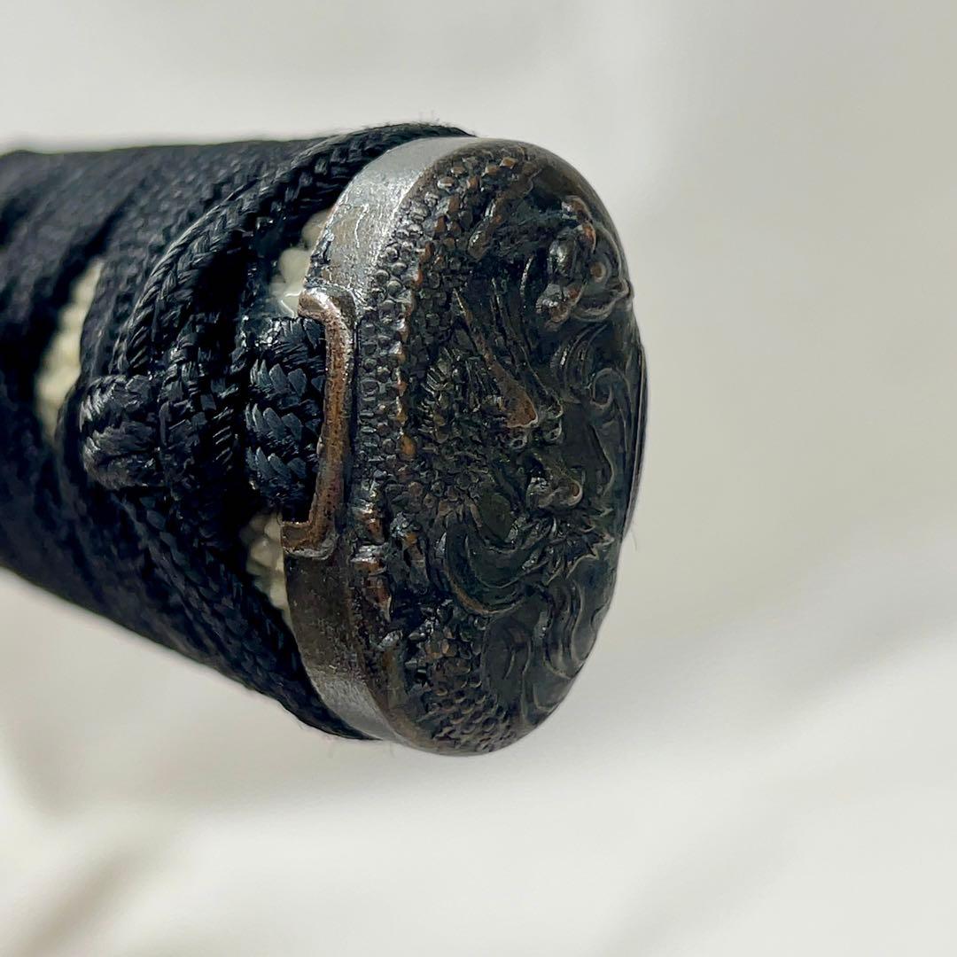 【模造刀】太刀 樋入り 全長99センチ 波 鍔 黒鞘 互の目 刃紋