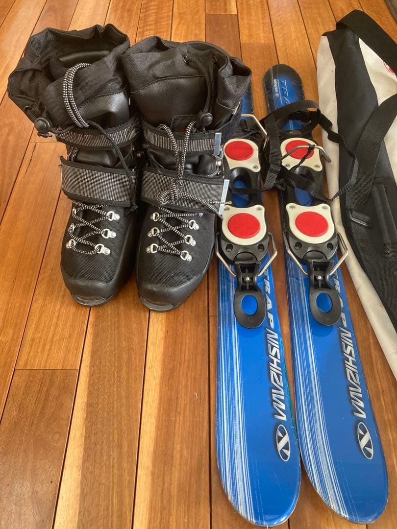 ショートスキー(ファン)ボード板と収納ケースとソフトブーツ27cmセット