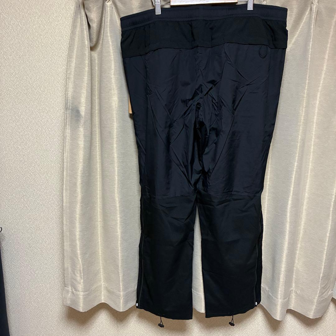 On × BEAMS ナイロン トラックパンツ