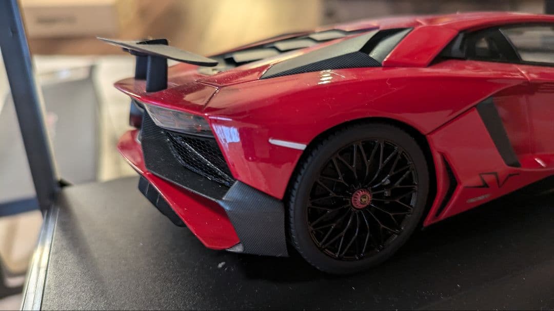 【美品】アヴェンタドールLP750-4スーパーヴェローチェ レッド1/18