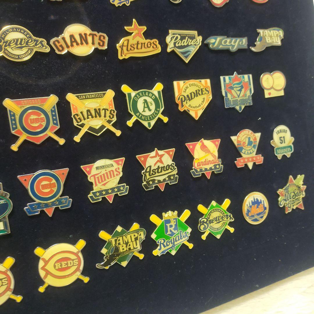 MLB ピンバッジ 60個 額縁入り