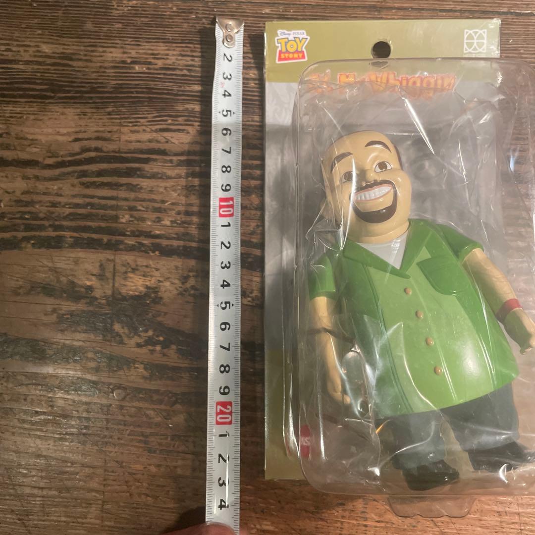 トイストーリー　toystory アル　フィギュア　（パッケージ割れ凹みあり）