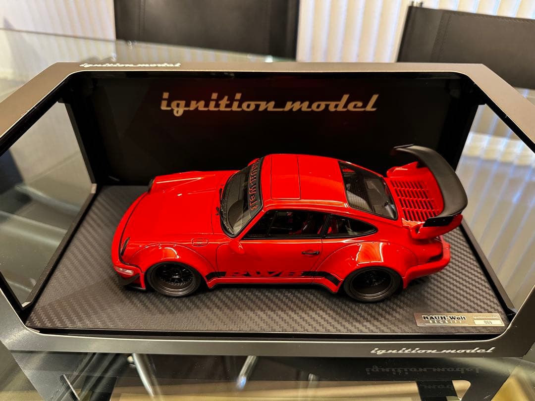 RWB964 イグニション1/18赤