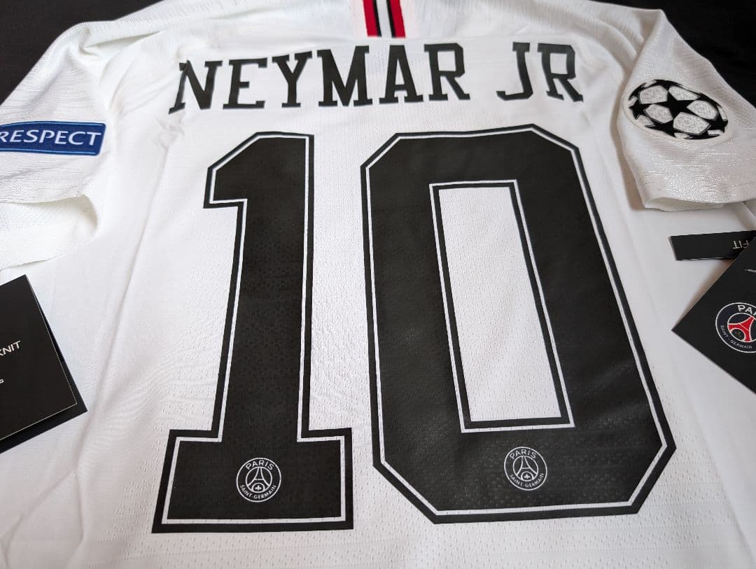 【新品タグ付き！】パリ・サンジェルマン /ネイマール/4th/17-18