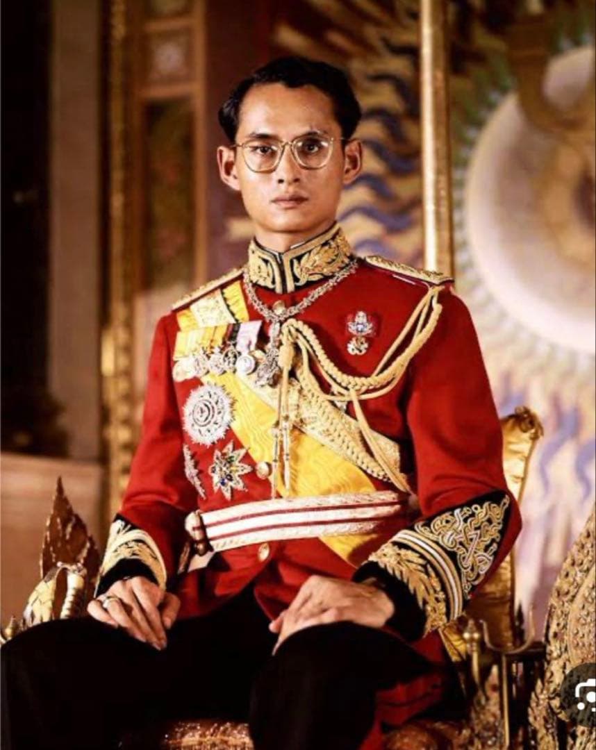 1963年 タイラーマ9世生誕36周年記念 20バーツ銀貨（未使用）