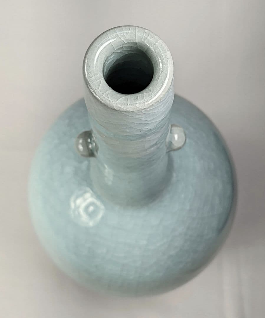 未使用 鍋島焼 青磁　双耳鶴首瓶　第９代目小笠原長春作　花瓶　貫入 陶印