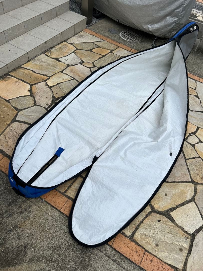 Creatures of Leisure サーフボードハードケース